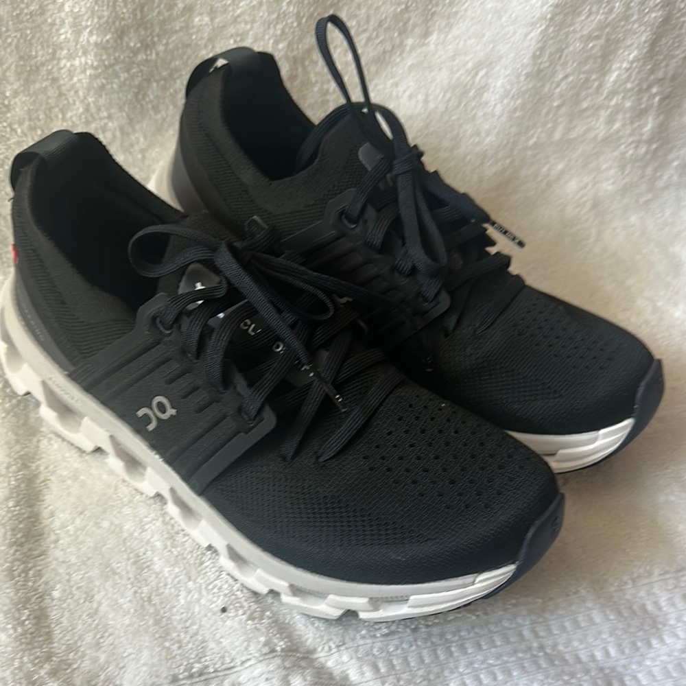 ON Running Black Sneakers
